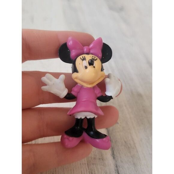 Mini Pink Minnie Mouse dress Disney toy figure - Picture 1 of 4